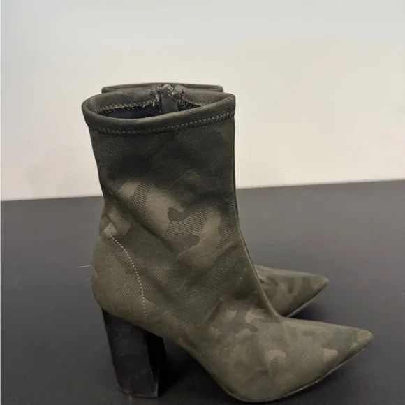 Camouflage Ankle Boots Jeffery Campbell size 7 worn 1x - Picture 2 of 4